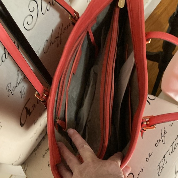 MICHAEL KORS BEAUTIFUL LARGE CANVAS TOTE SHOULDERBAG MK  burnt orange  COLOR - Picture 14 of 14